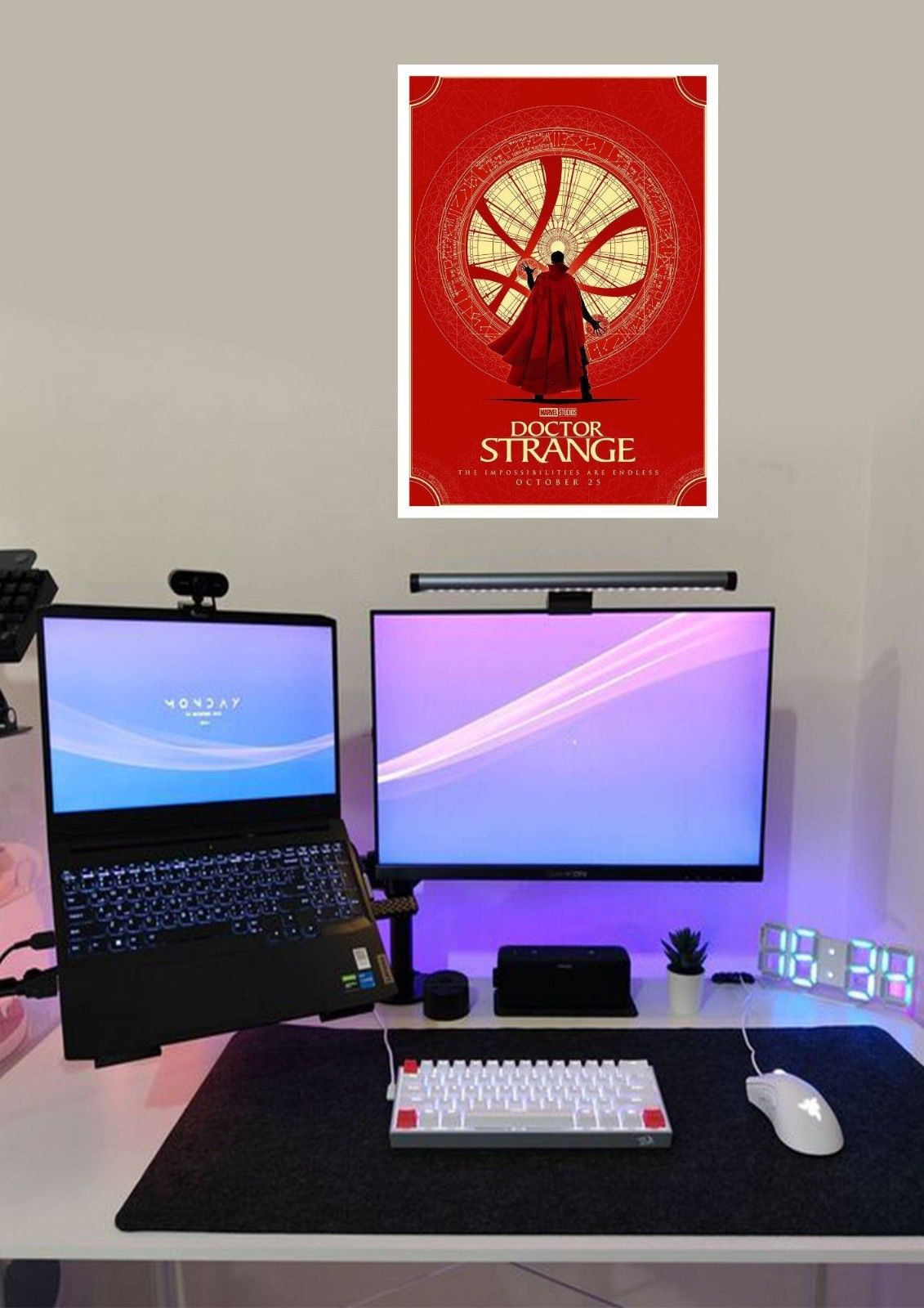 Doctor Strange - Alternative View 1