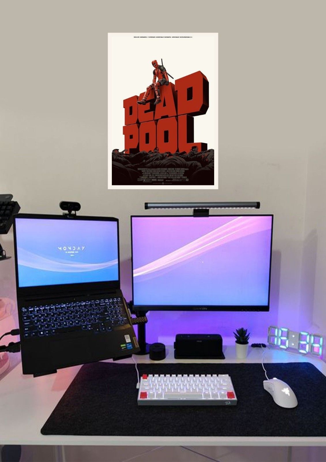 Deadpool - Alternative View 1