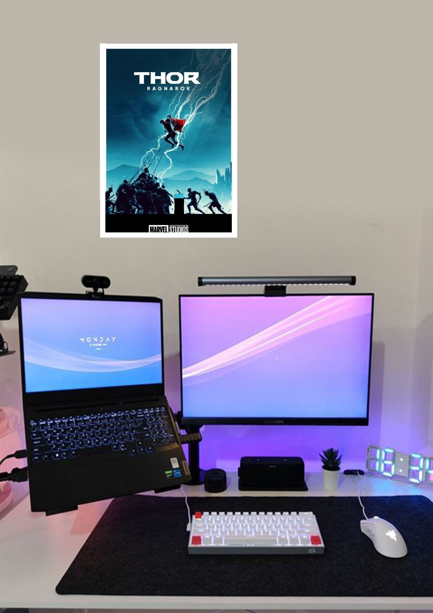 Thor Ragnarok - Alternative View 1